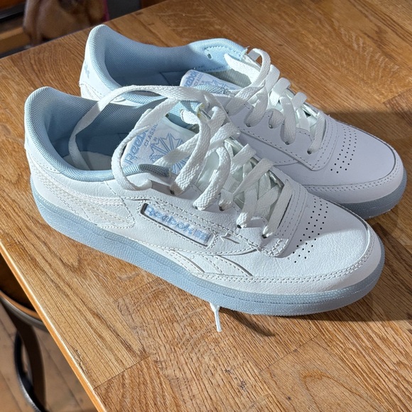 Reebok Shoes - Reebok White and Blue Sneakers